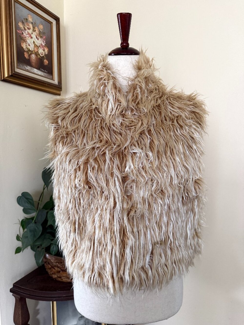 Bebe Y2K Shaggy Faux Fur Vest sz L